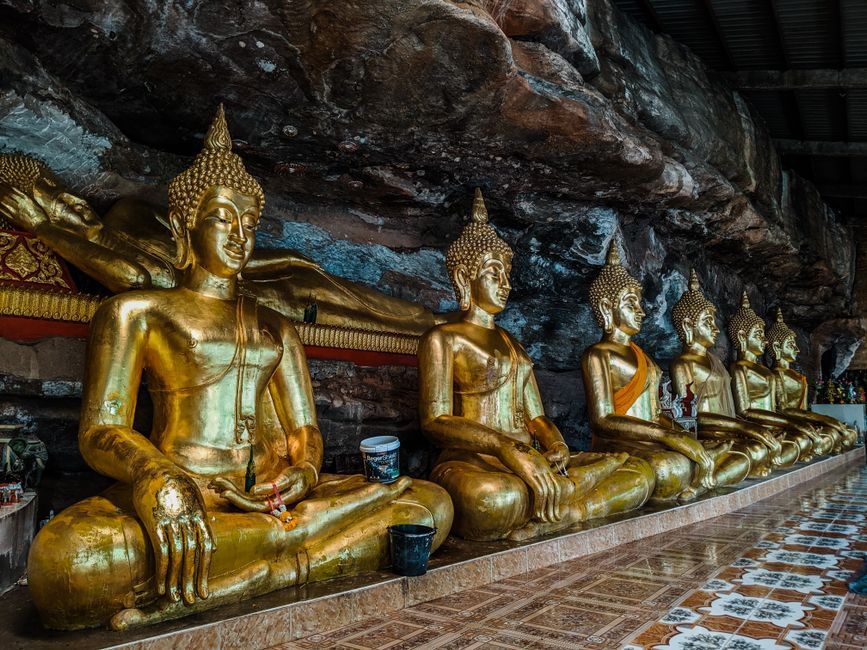 Thailand tour package with temples and beaches